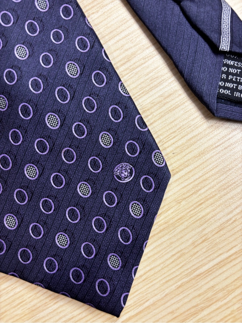 Vintage Gianni Versace 100% Silk Tie Medusa Logo Greek Key Purple Dot Italy